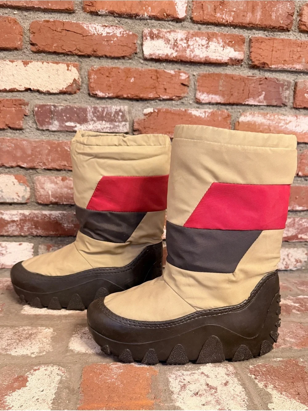 Vintage 1980s ProWings Moon Boots Snow Boots